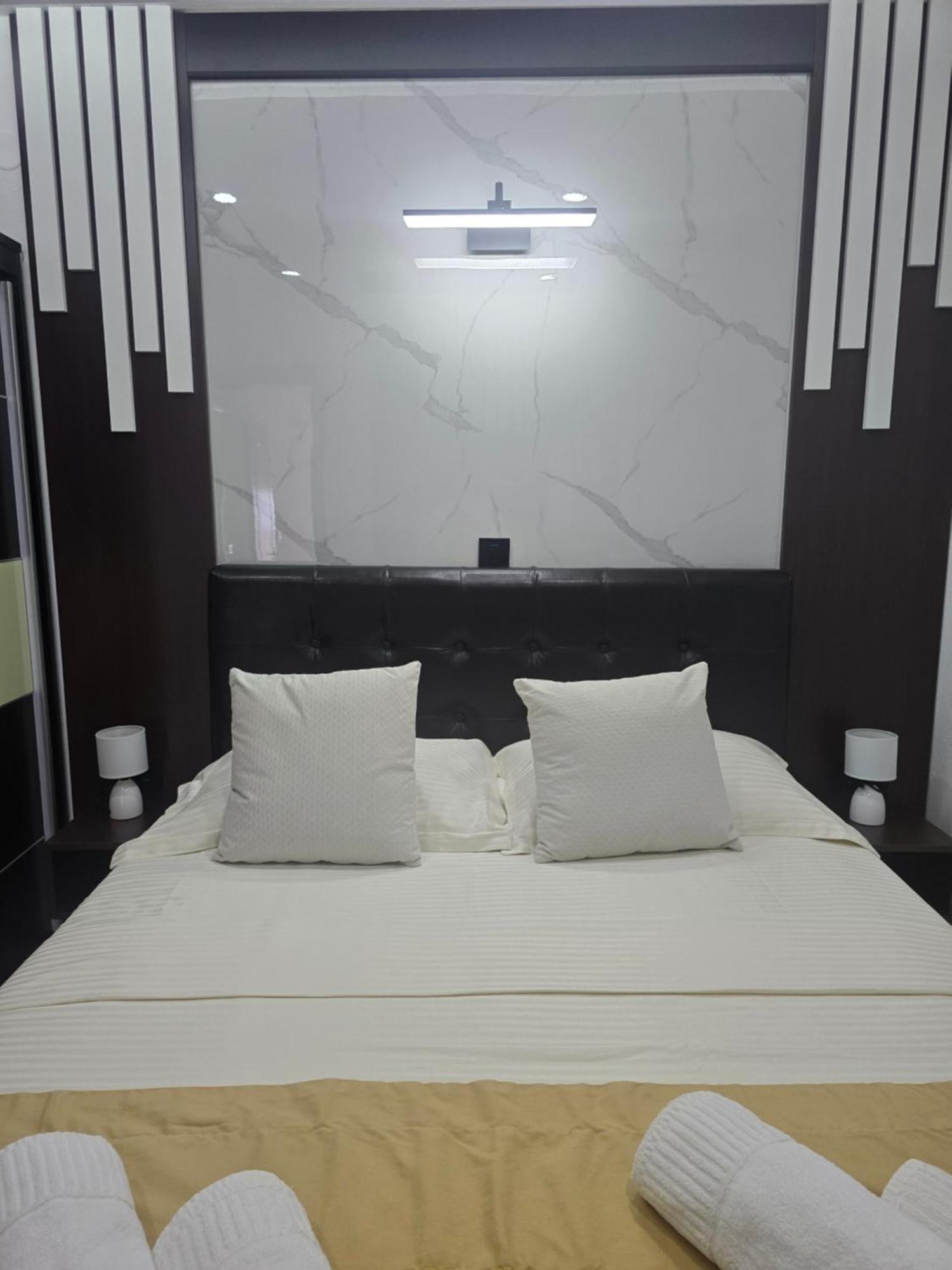 Apartments Mediteran Улцинь Экстерьер фото